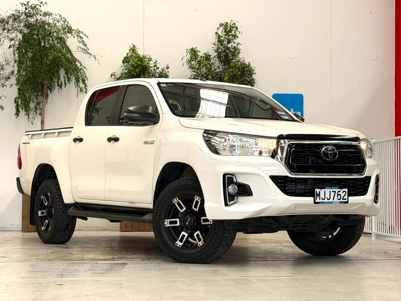 2019 Toyota Hilux thumbnail