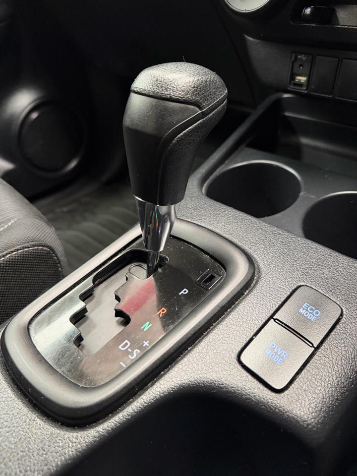2019 Toyota Hilux thumbnail