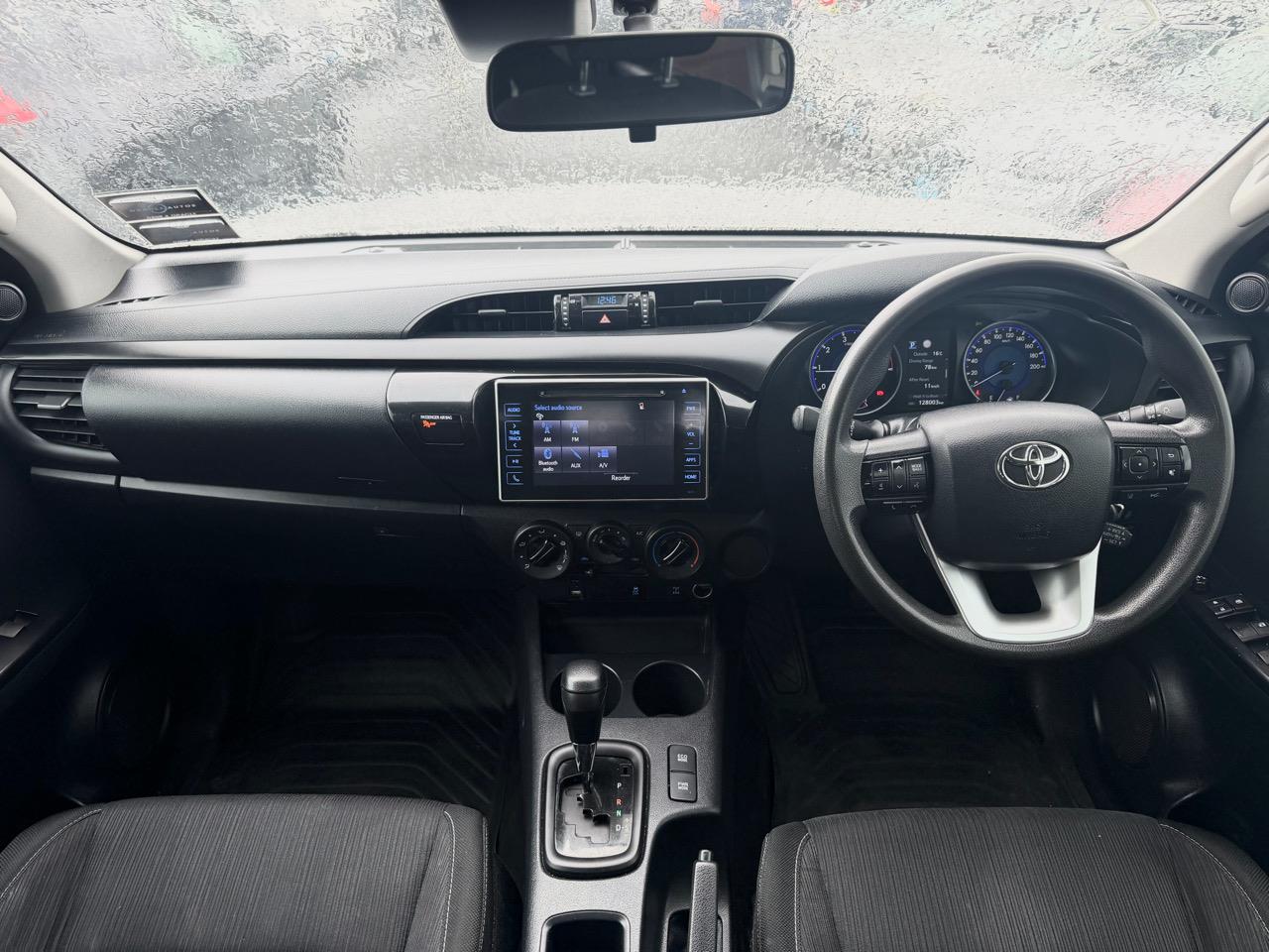 2019 Toyota Hilux thumbnail