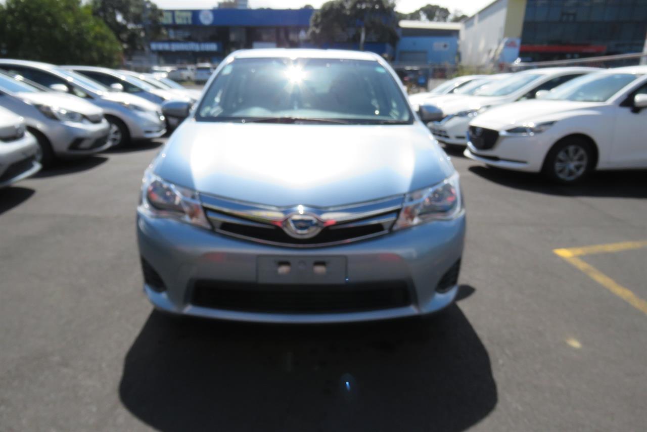2015 Toyota Corolla thumbnail
