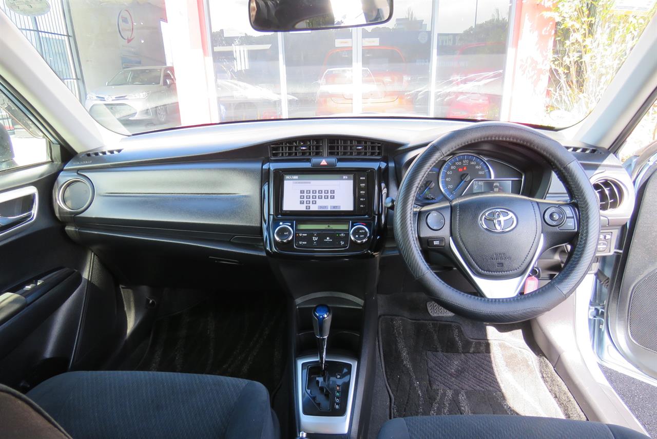 2015 Toyota Corolla thumbnail