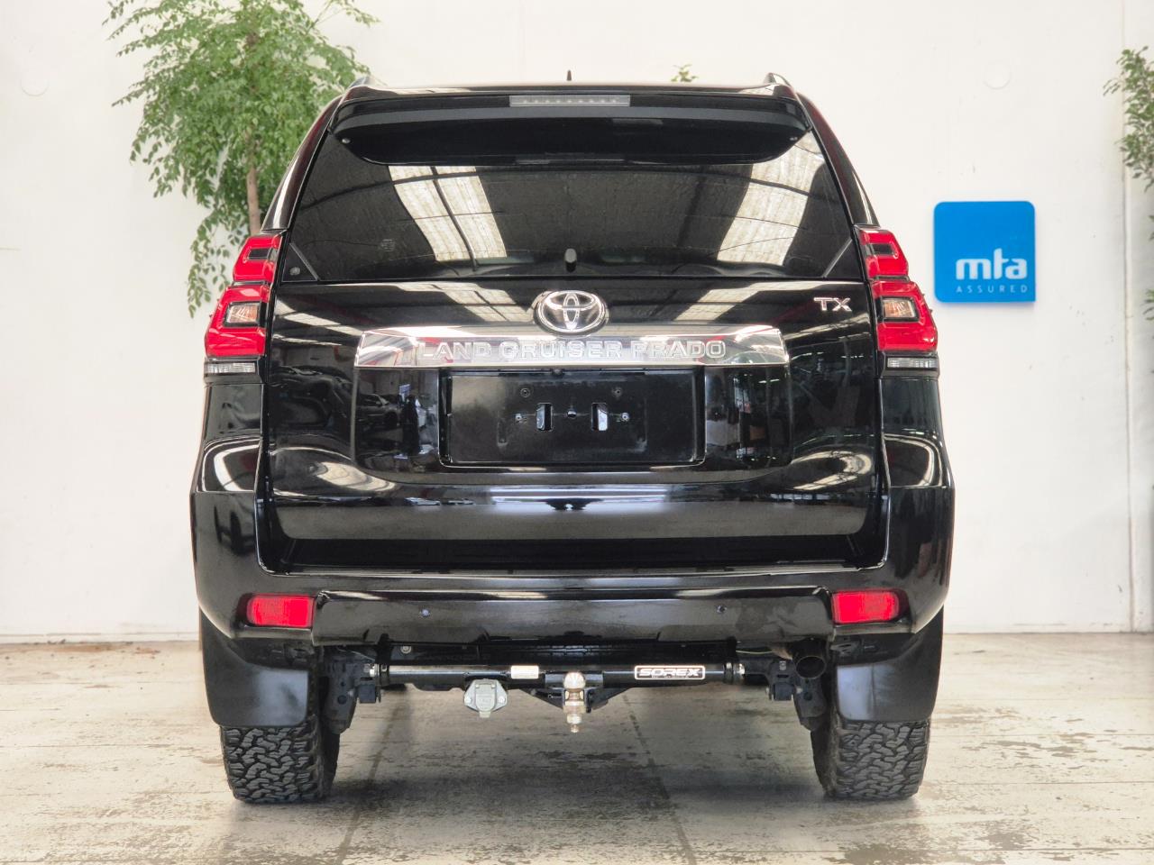 2018 Toyota Landcruiser thumbnail