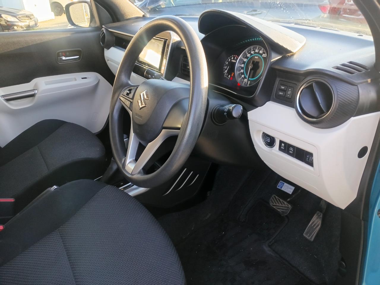 2016 Suzuki IGNIS thumbnail