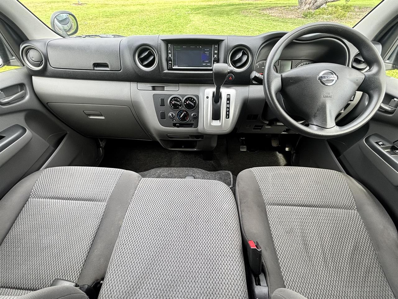 2020 Nissan NV350 thumbnail