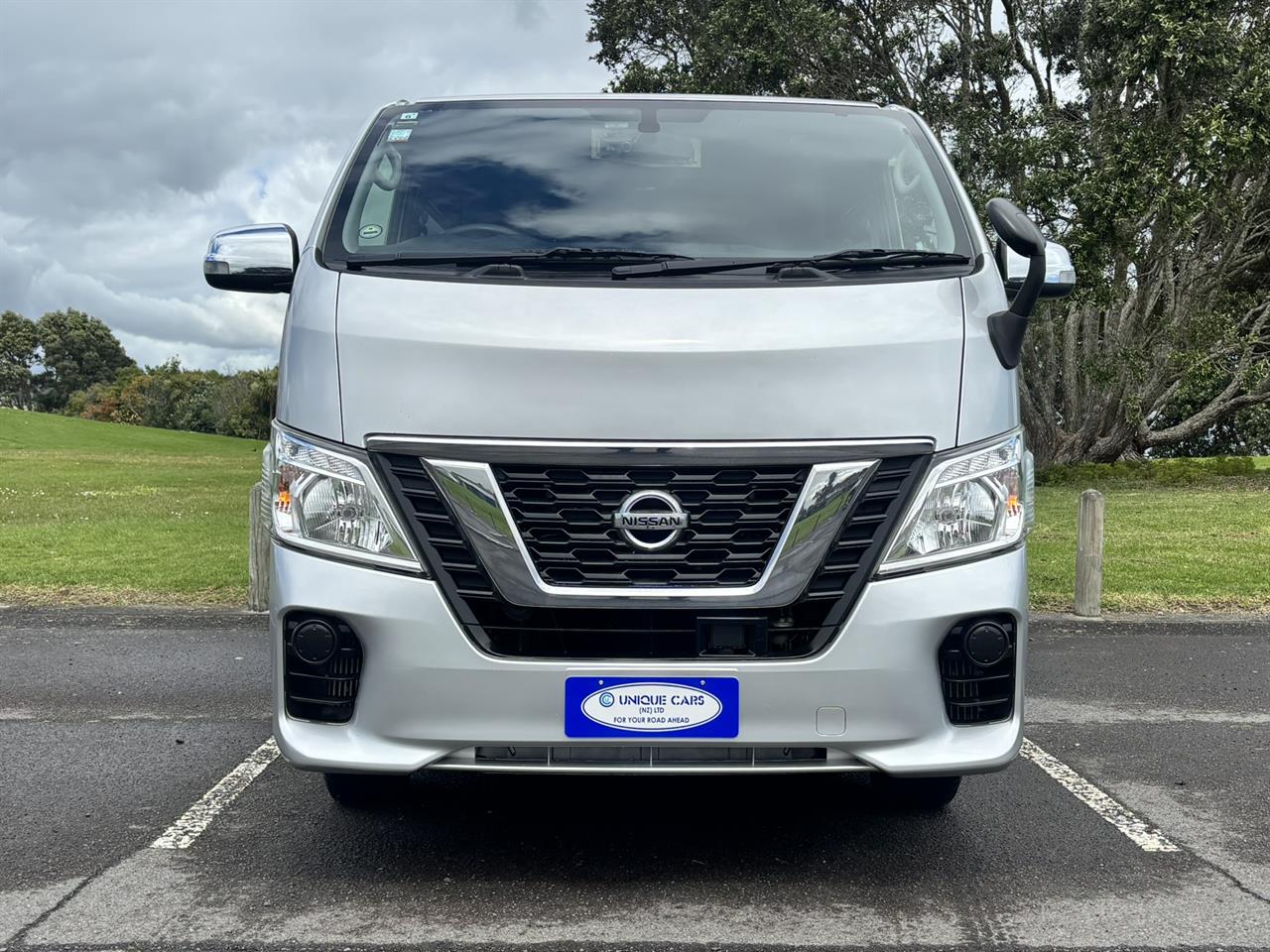 2020 Nissan NV350 thumbnail