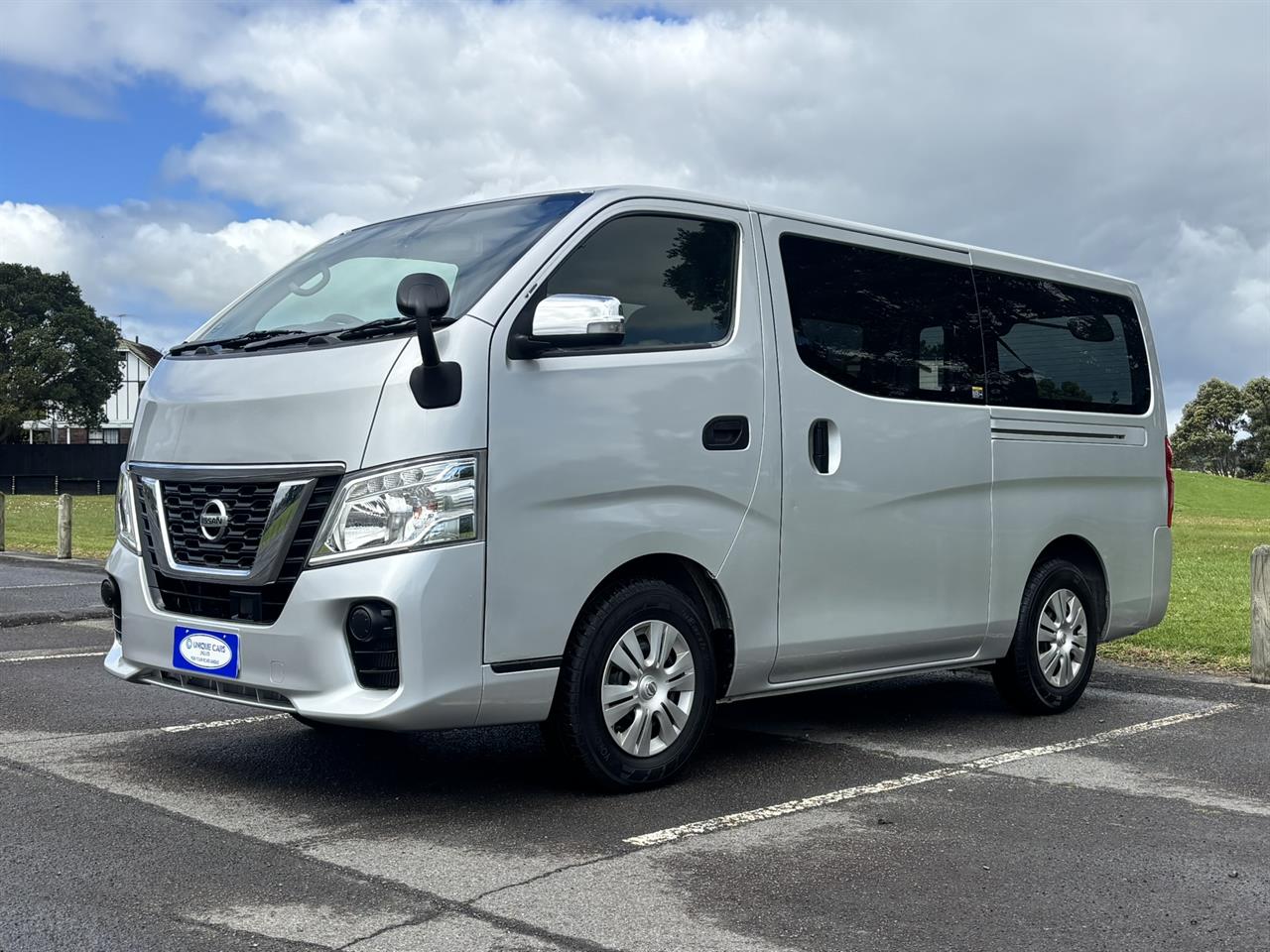 2020 Nissan NV350 thumbnail
