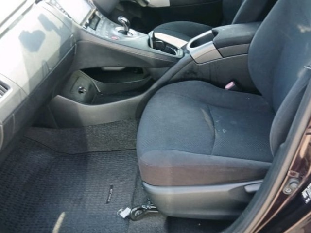 2014 Toyota Prius thumbnail