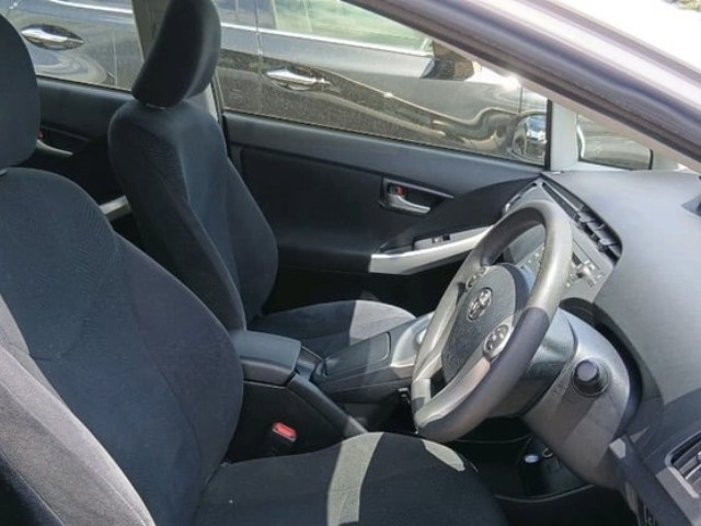2014 Toyota Prius thumbnail