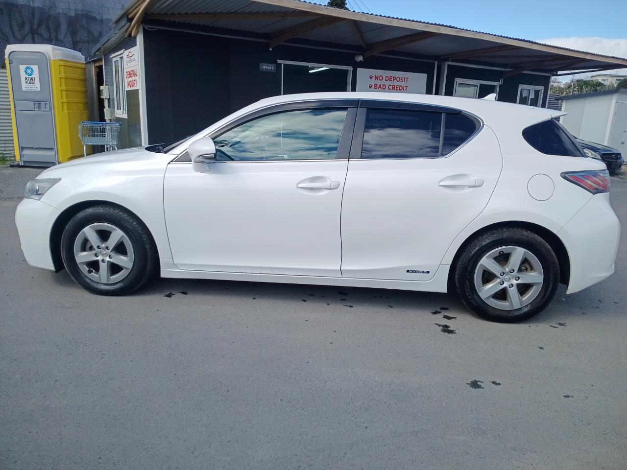 2013 Lexus CT thumbnail