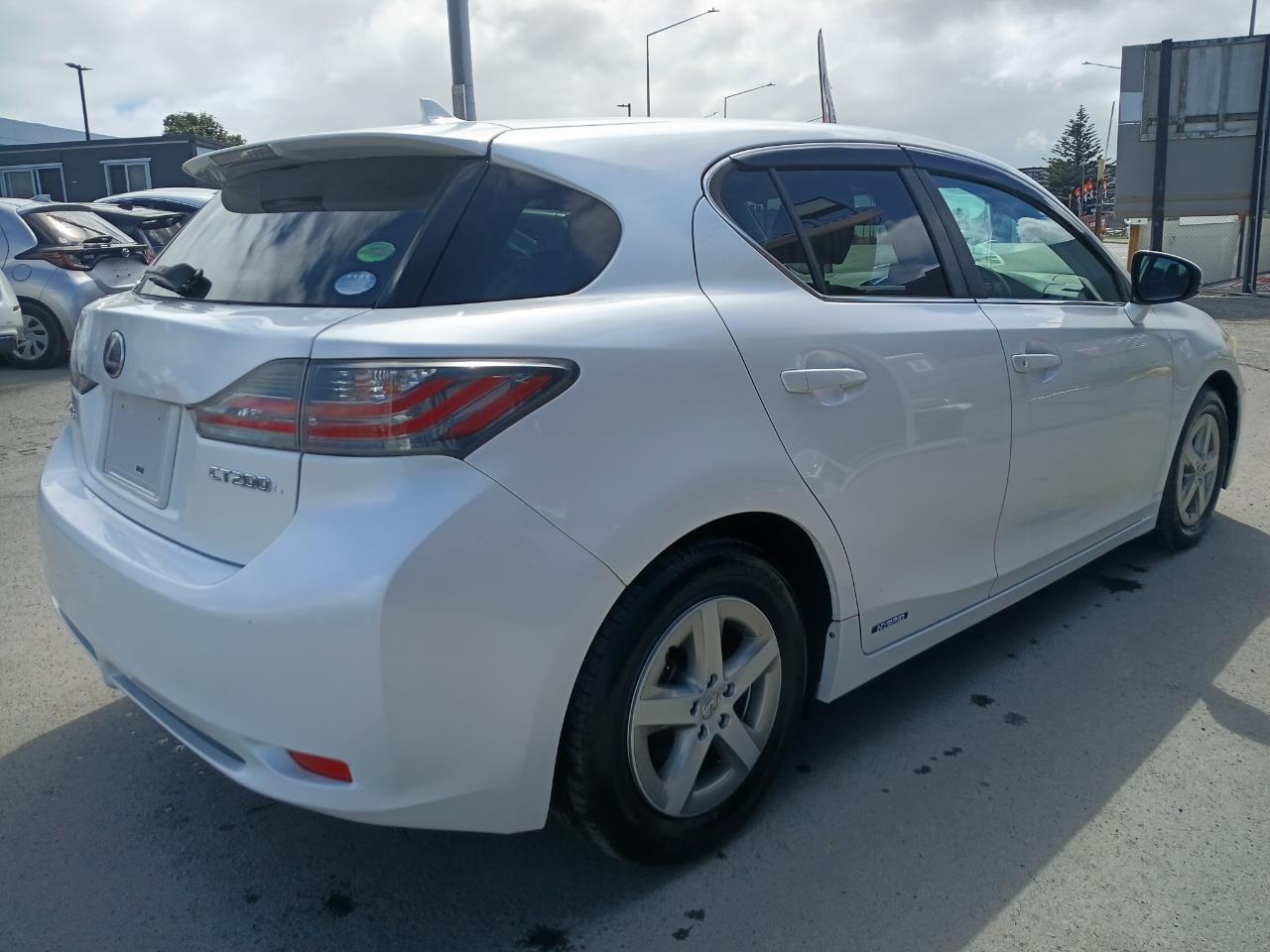 2013 Lexus CT thumbnail