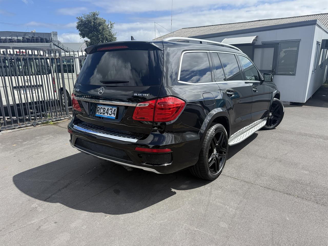 2015 Mercedes-Benz GL350 thumbnail
