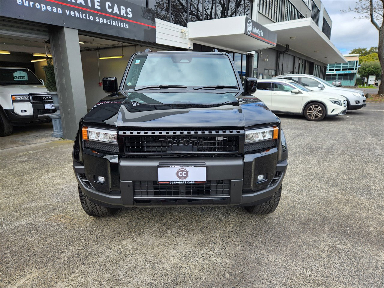 2026 Toyota Land Cruiser Prado thumbnail