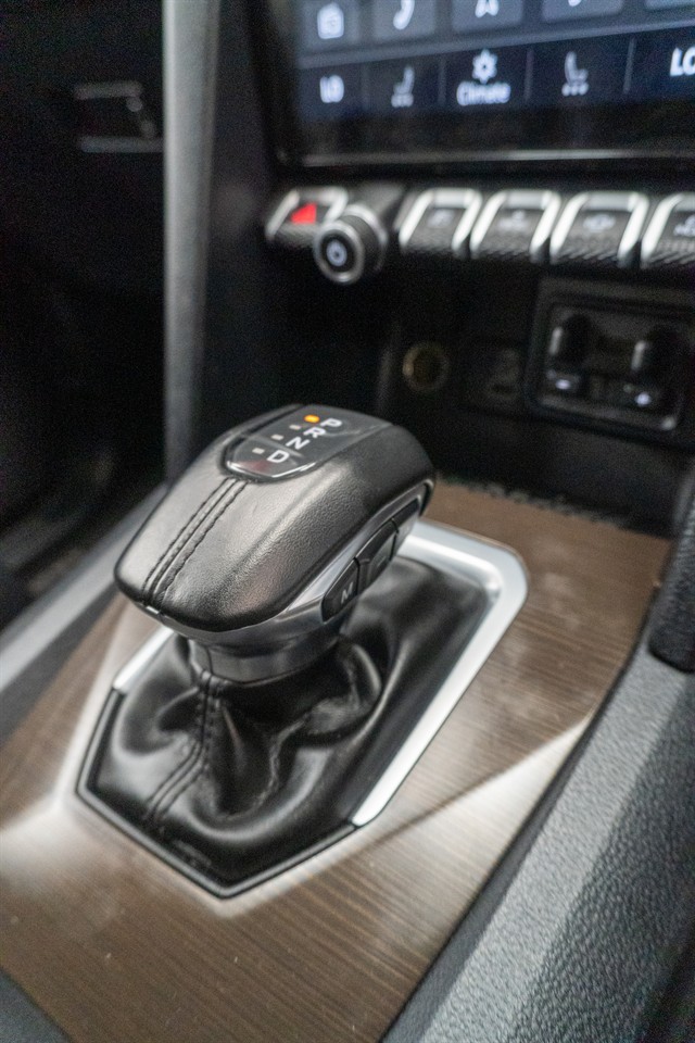 2024 Volkswagen Amarok thumbnail
