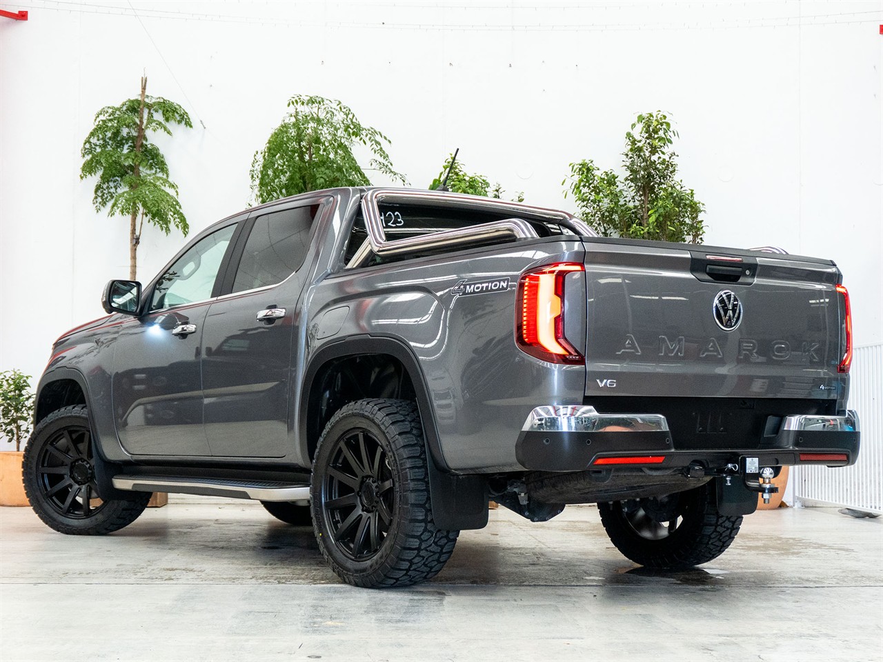2024 Volkswagen Amarok thumbnail