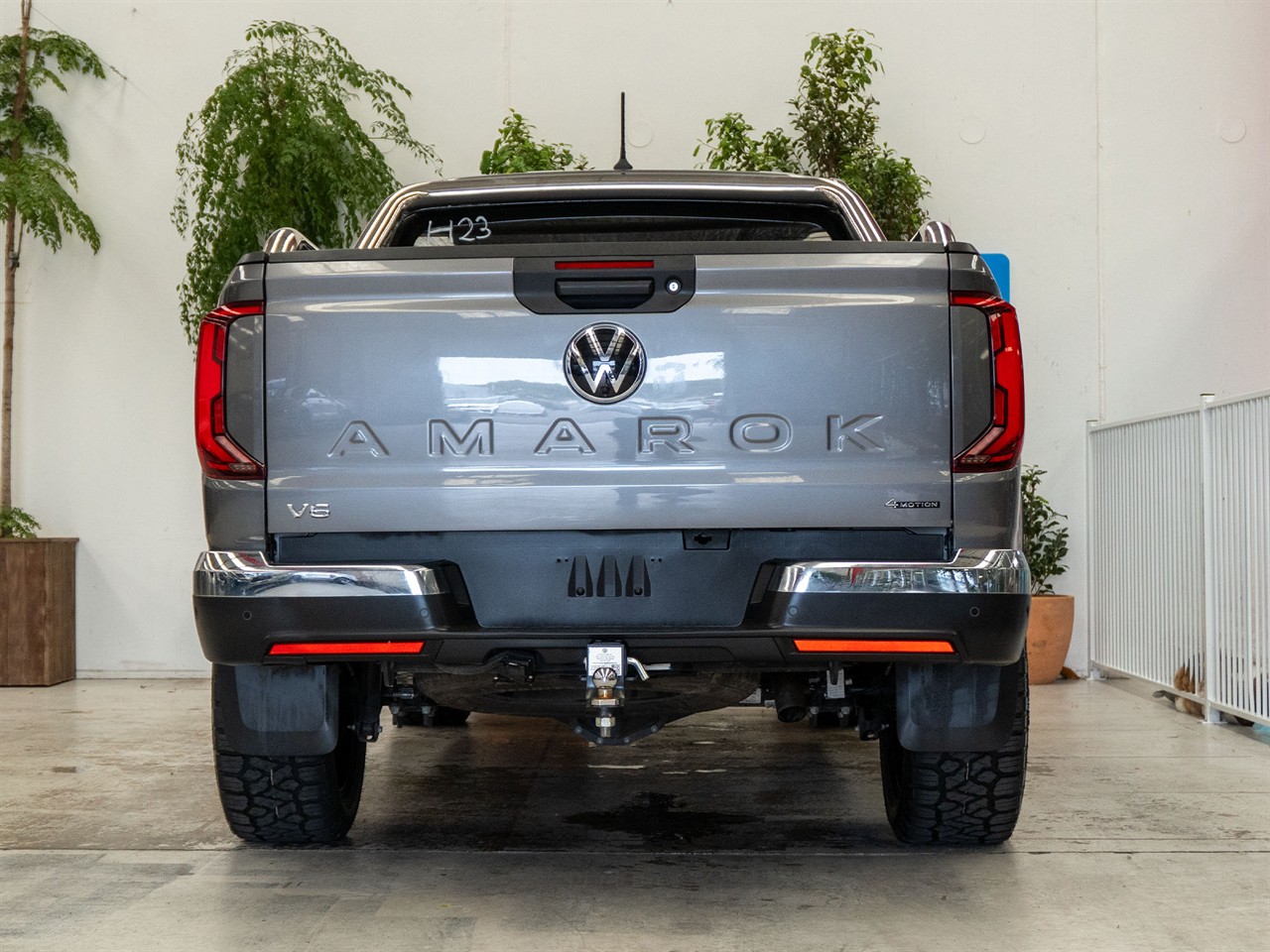 2024 Volkswagen Amarok thumbnail