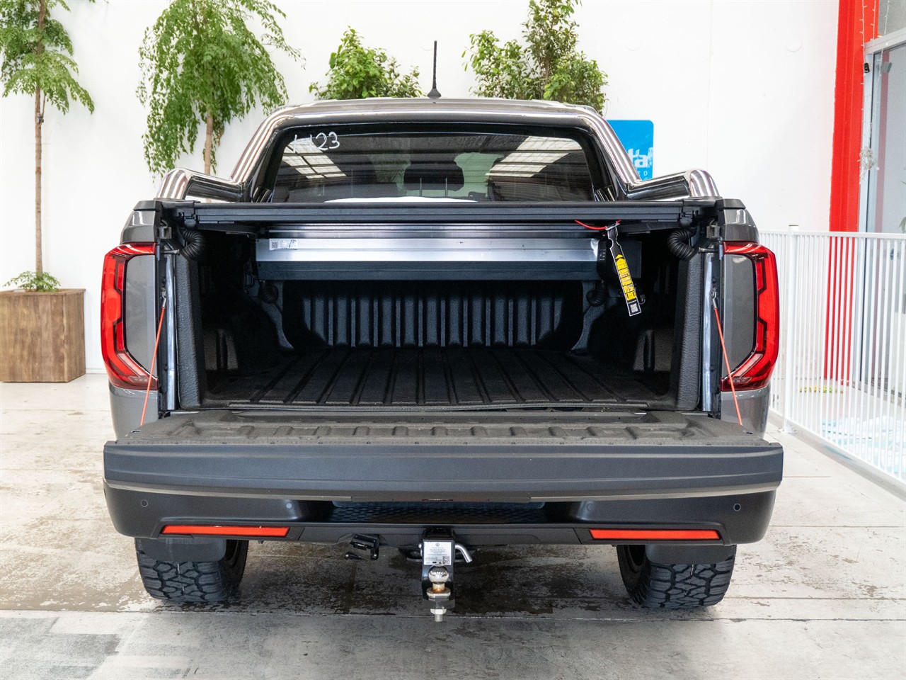 2024 Volkswagen Amarok thumbnail