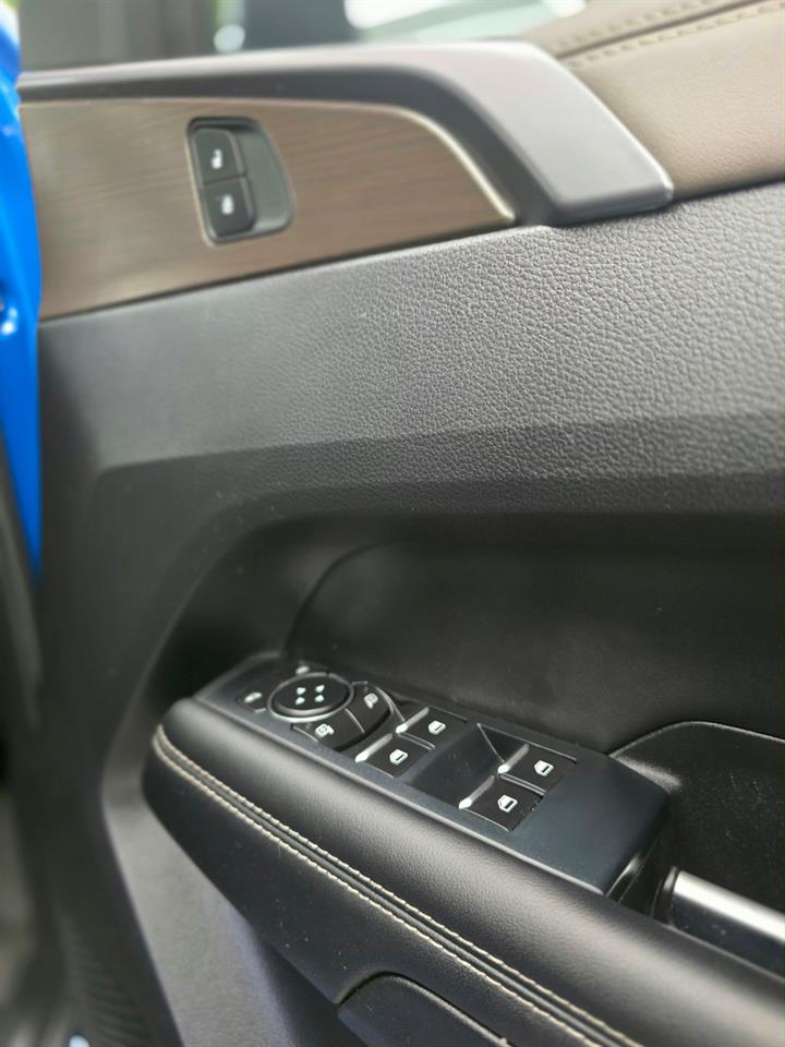 2023 Volkswagen Amarok thumbnail