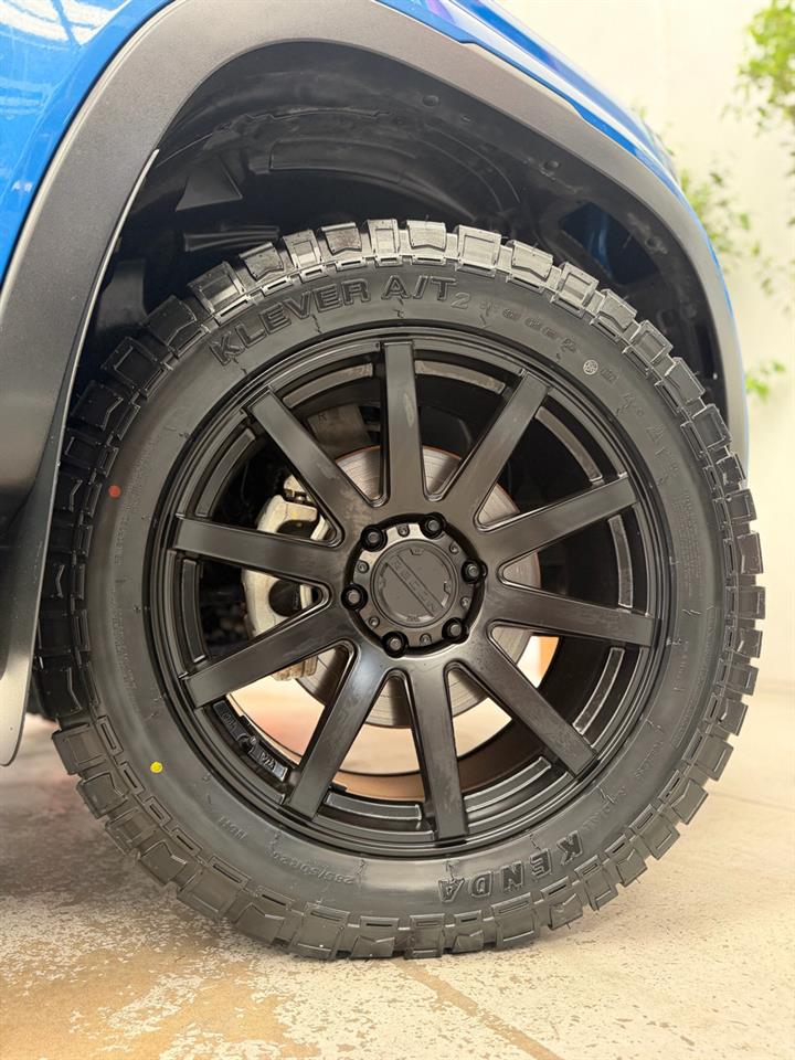 2023 Volkswagen Amarok thumbnail