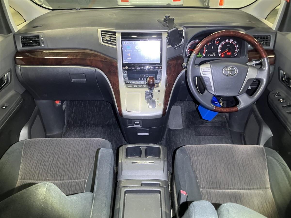 2012 Toyota ALPHARD thumbnail
