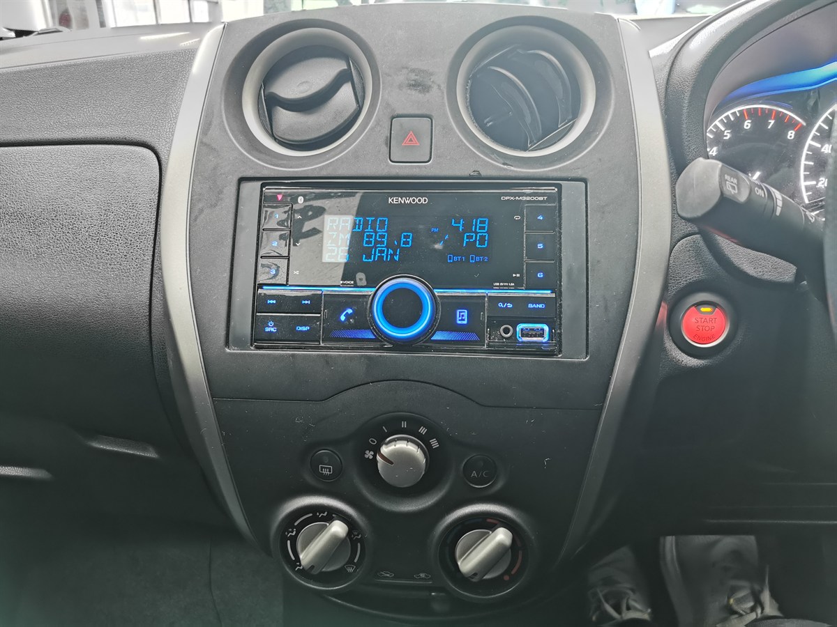 2012 Nissan Note thumbnail
