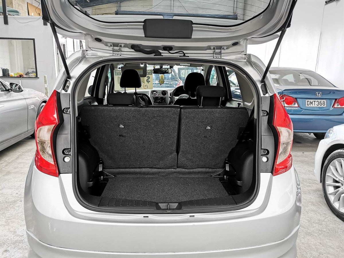 2012 Nissan Note thumbnail