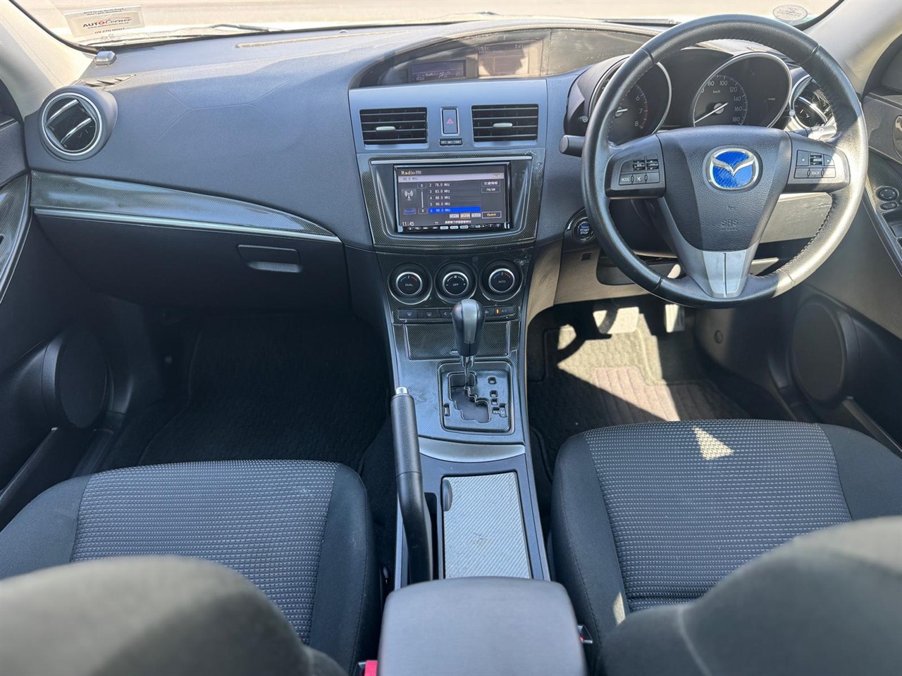 2012 Mazda Axela thumbnail