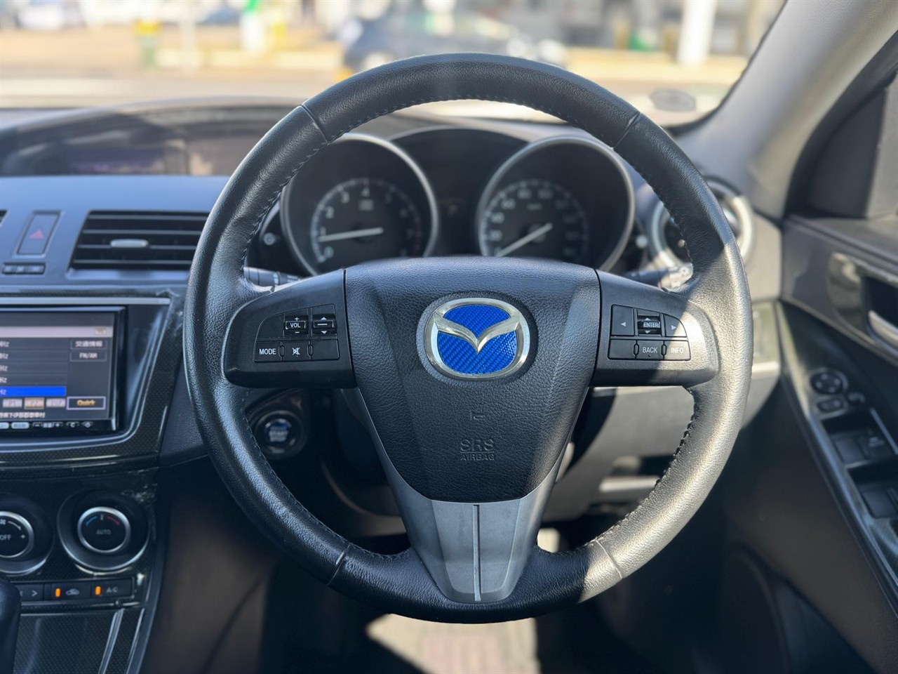 2012 Mazda Axela thumbnail