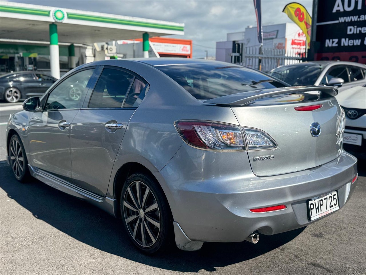 2012 Mazda Axela thumbnail