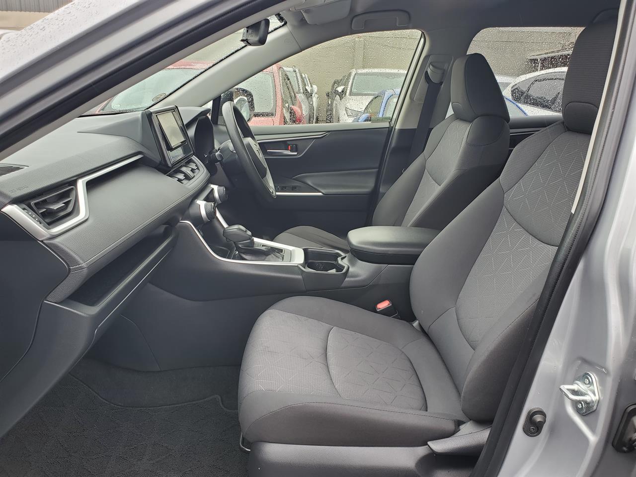 2019 Toyota Rav4 thumbnail
