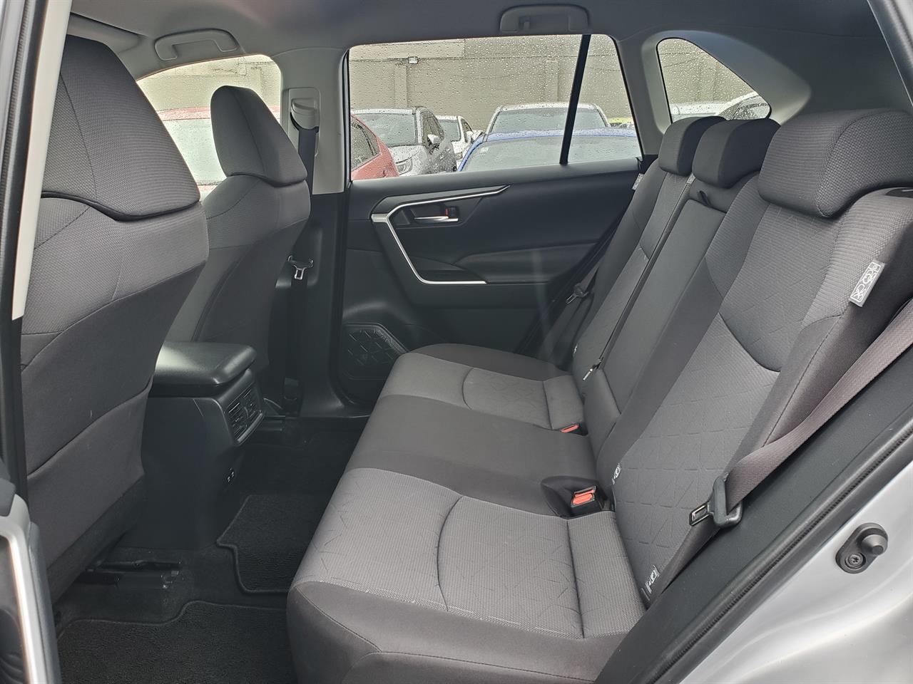 2019 Toyota Rav4 thumbnail