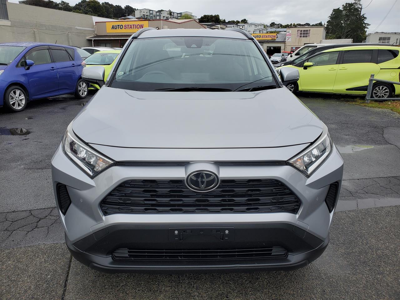2019 Toyota Rav4 thumbnail