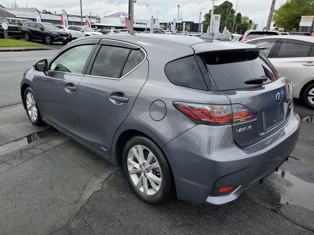 2015 Lexus CT200h thumbnail