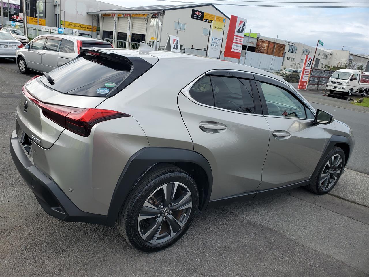 2019 Lexus UX thumbnail