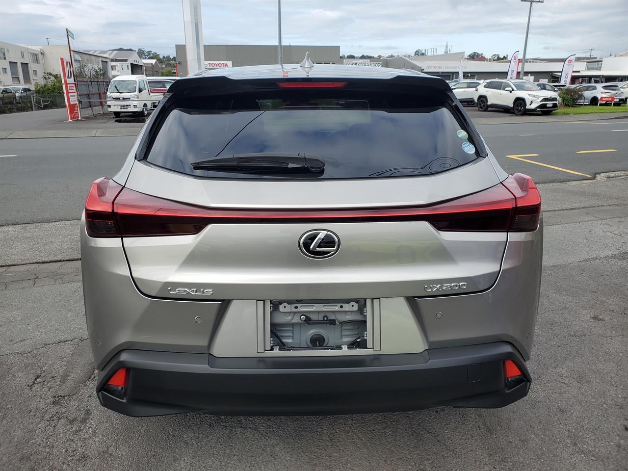 2019 Lexus UX thumbnail