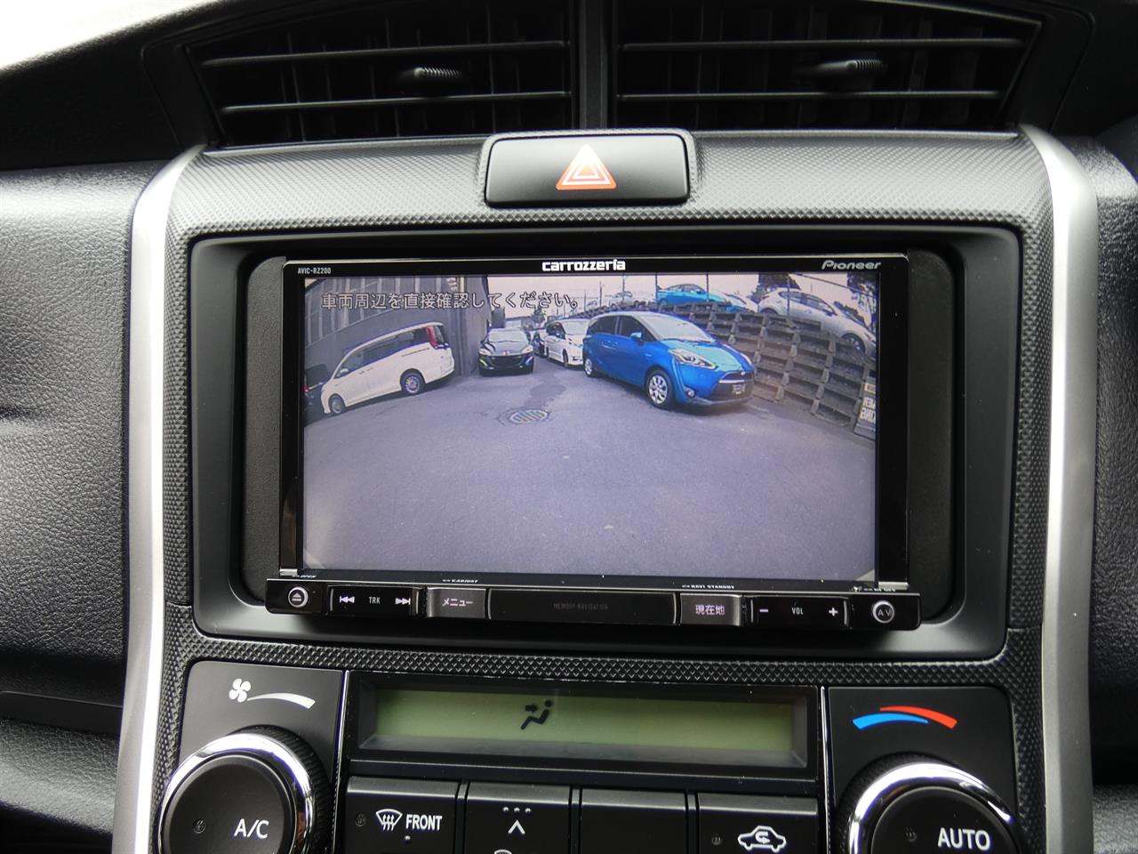 2017 Toyota COROLLA thumbnail