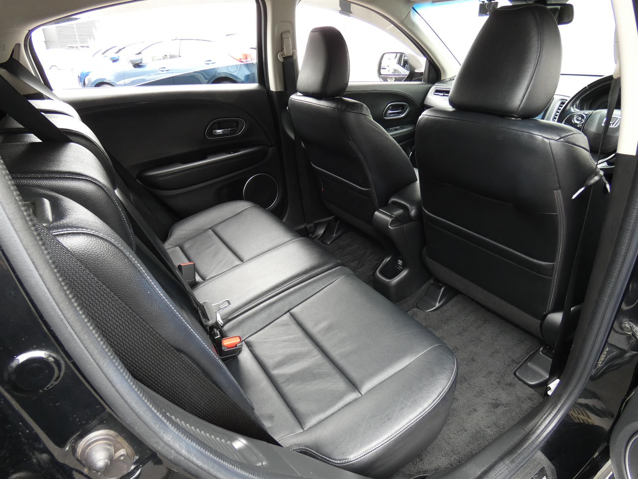 2017 Honda Vezel thumbnail
