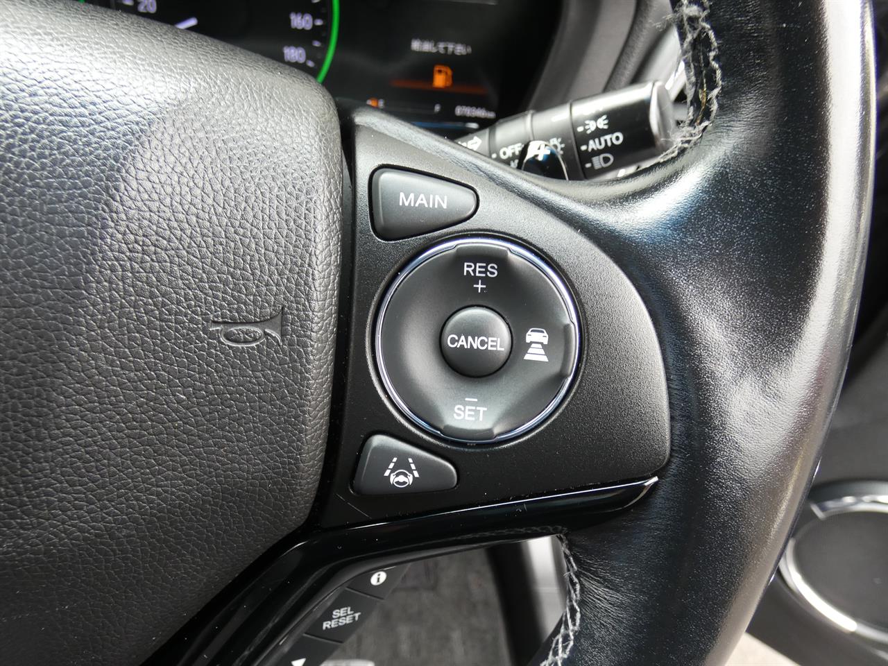 2017 Honda Vezel thumbnail