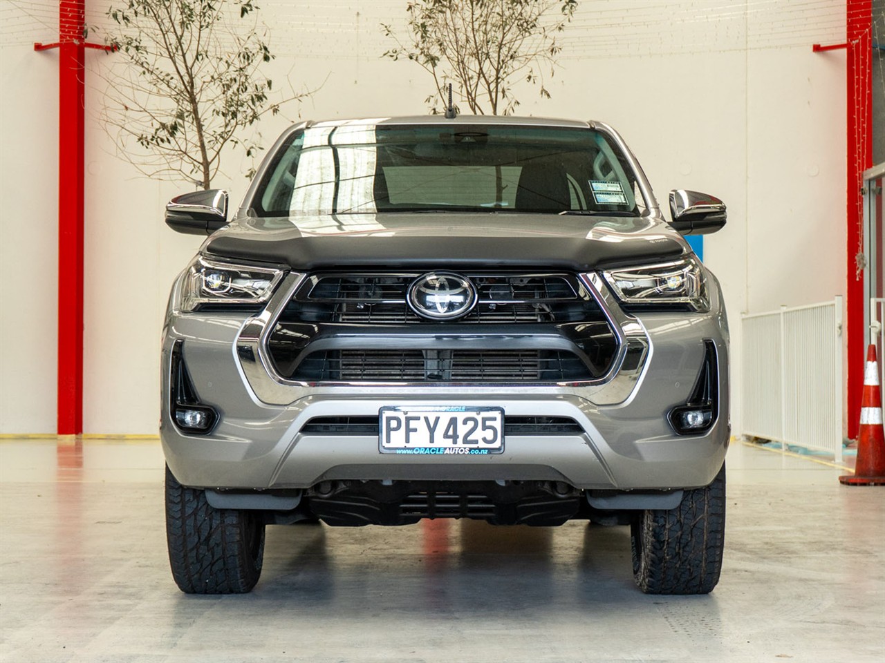 2022 Toyota Hilux thumbnail