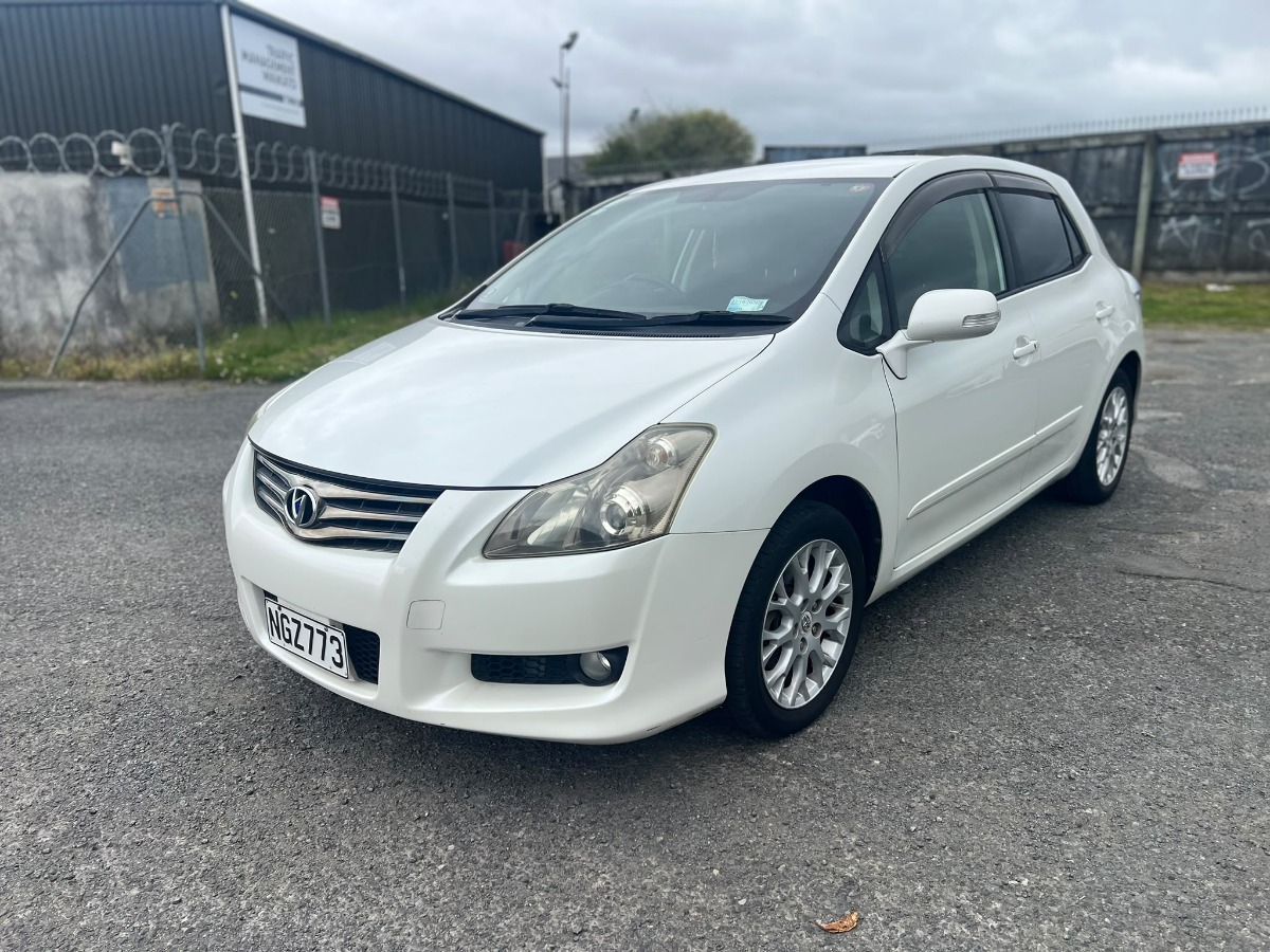 2009 Toyota Blade thumbnail