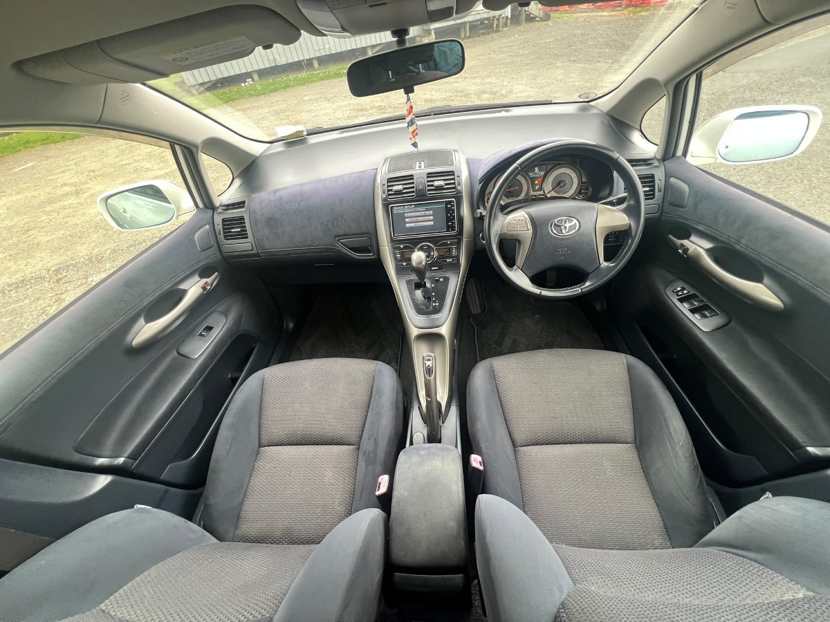 2009 Toyota Blade thumbnail