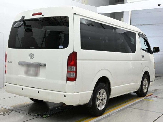 2006 Toyota Hiace thumbnail