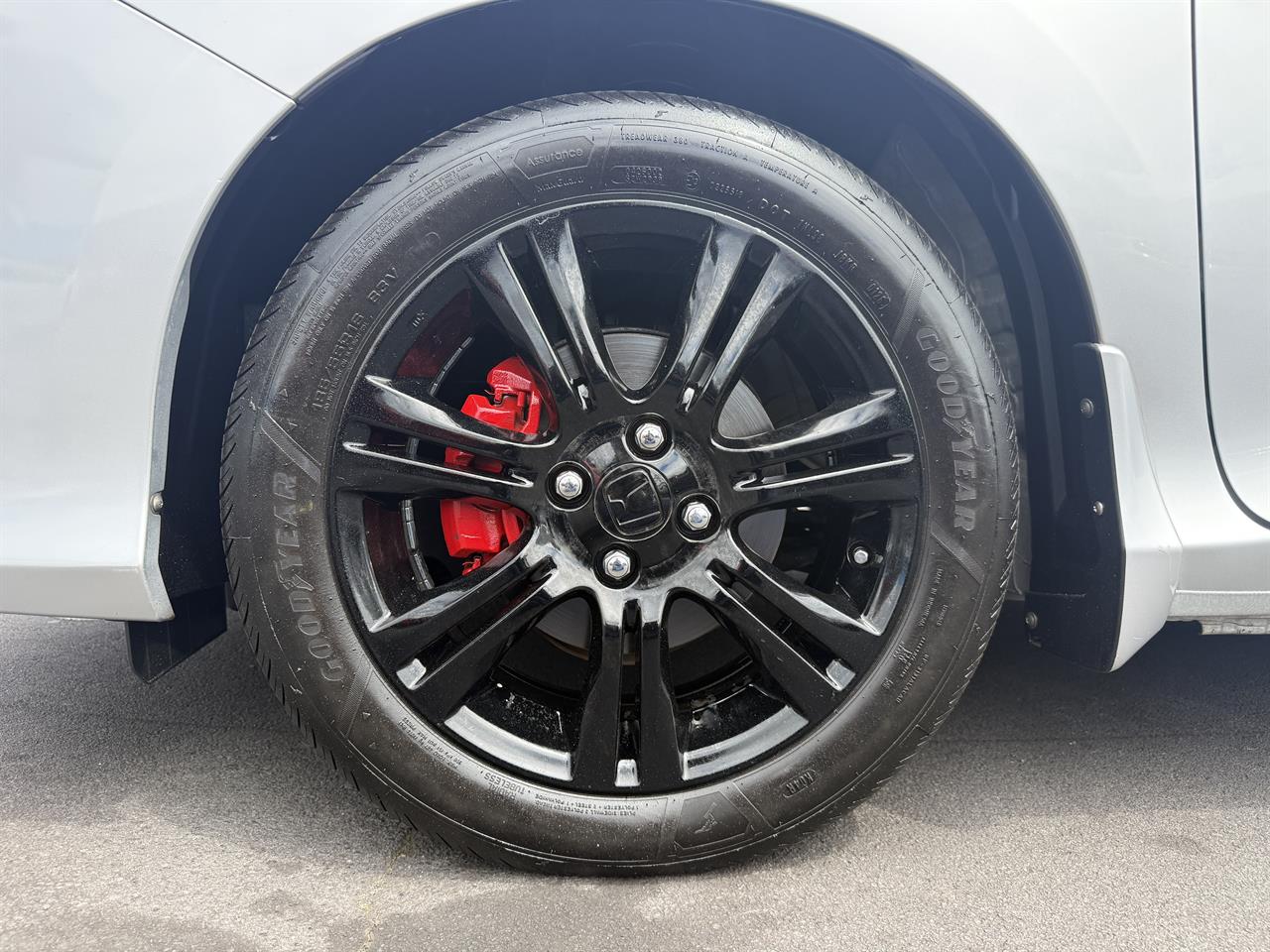 2015 Honda Grace thumbnail