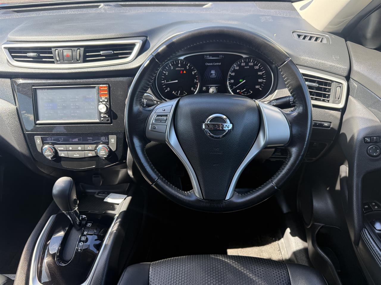 2015 Nissan X-Trail thumbnail