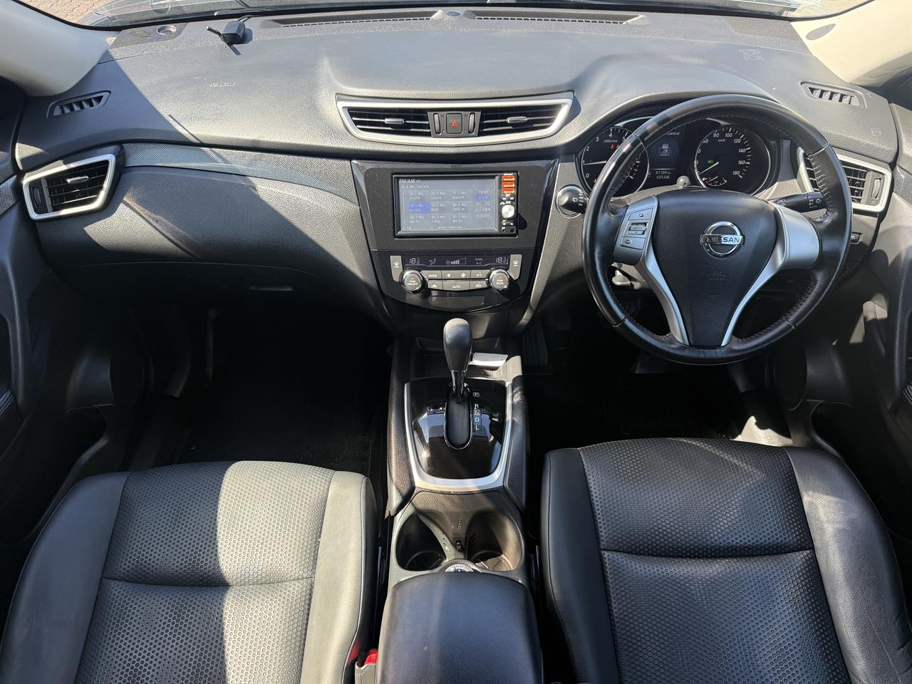 2015 Nissan X-Trail thumbnail