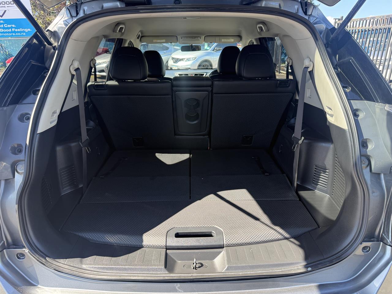2015 Nissan X-Trail thumbnail
