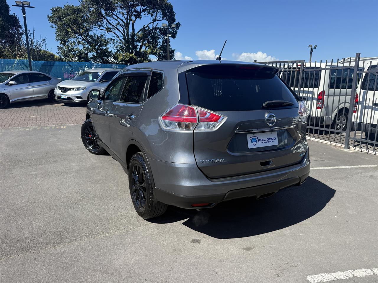 2015 Nissan X-Trail thumbnail