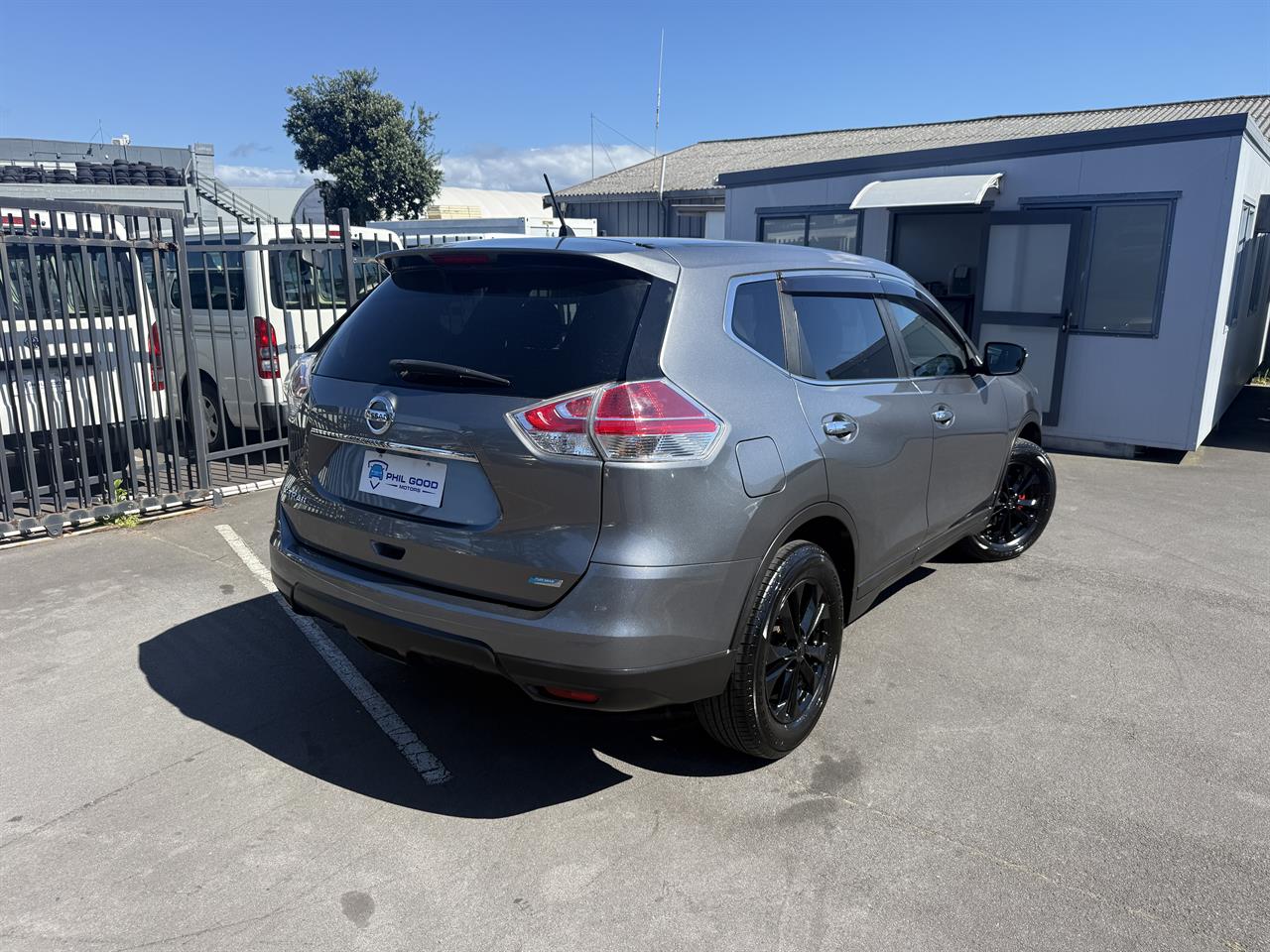 2015 Nissan X-Trail thumbnail