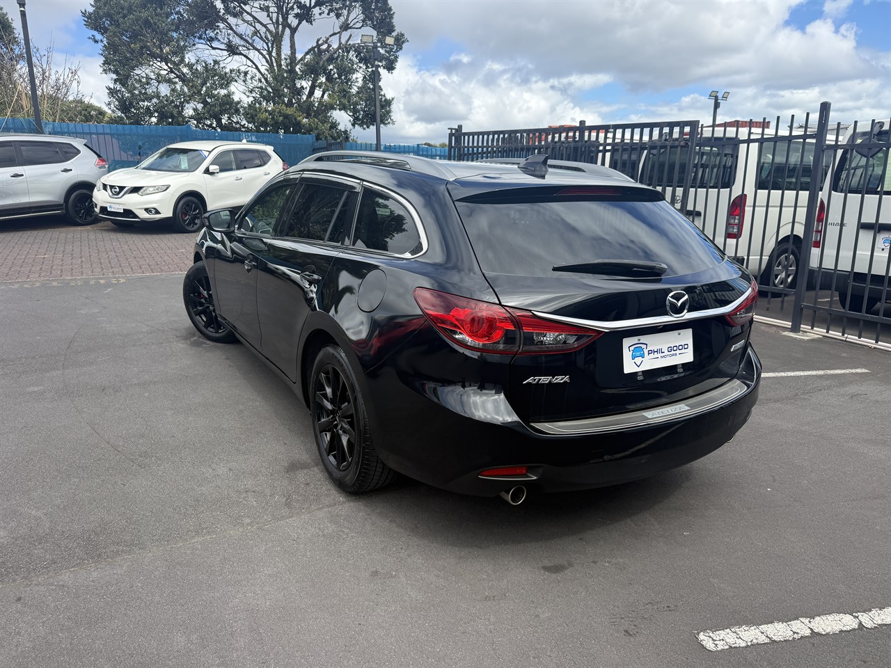 2013 Mazda Atenza thumbnail