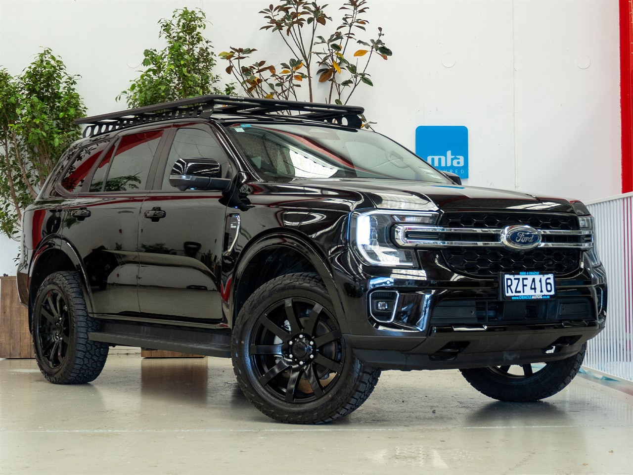 2023 Ford Everest thumbnail