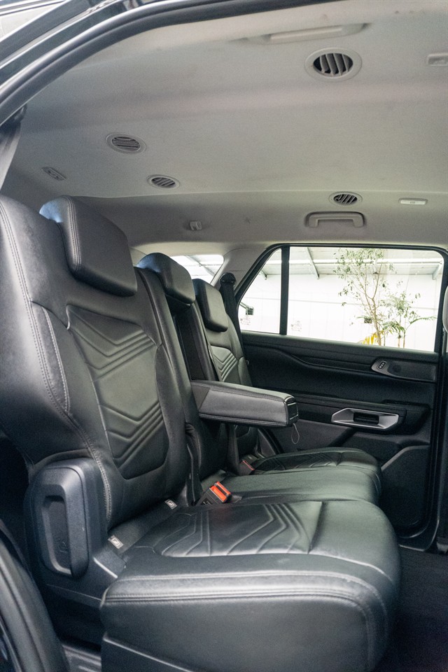 2023 Ford Everest thumbnail